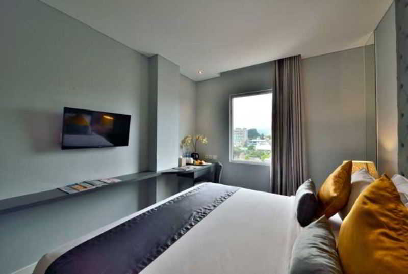 Serela Cihampelas By Kagum Hotels Bandung Exterior photo
